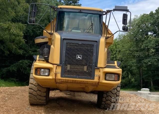 John Deere 300 D 연결식 홀러