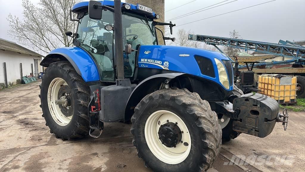 New Holland T 7.270 트랙터