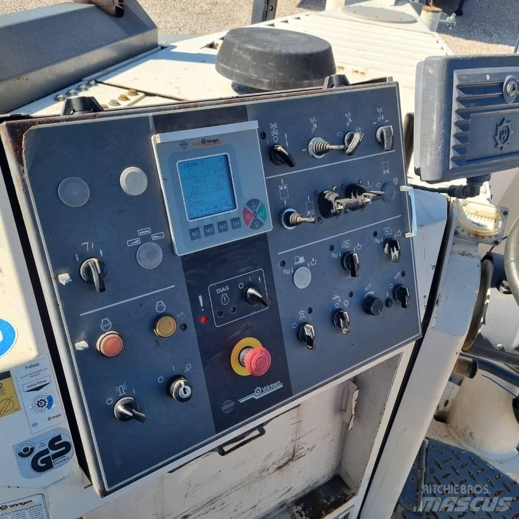 Wirtgen W 130 F 아스팔트 콜드 밀링 기계