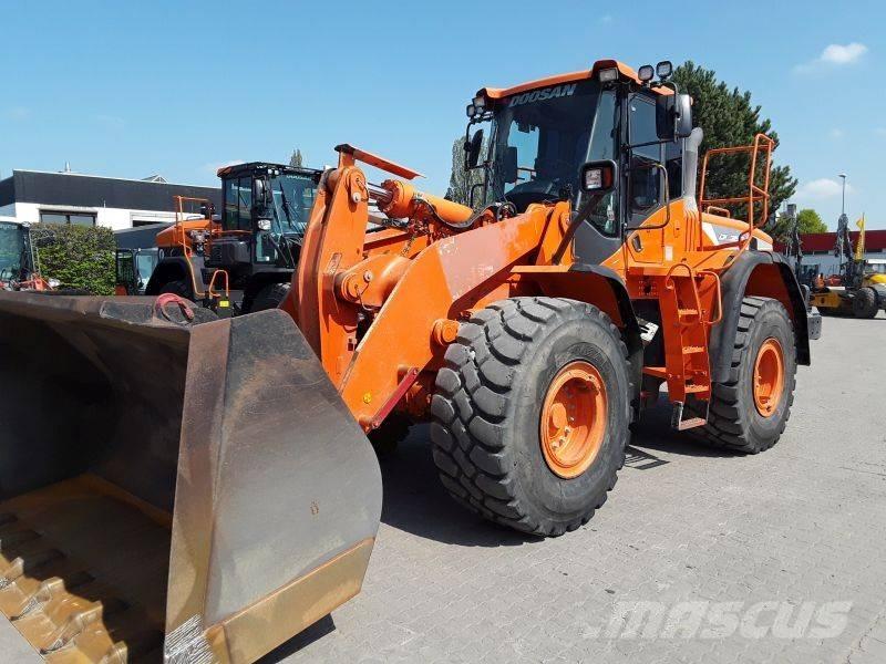 Develon DL350-5  휠로우더