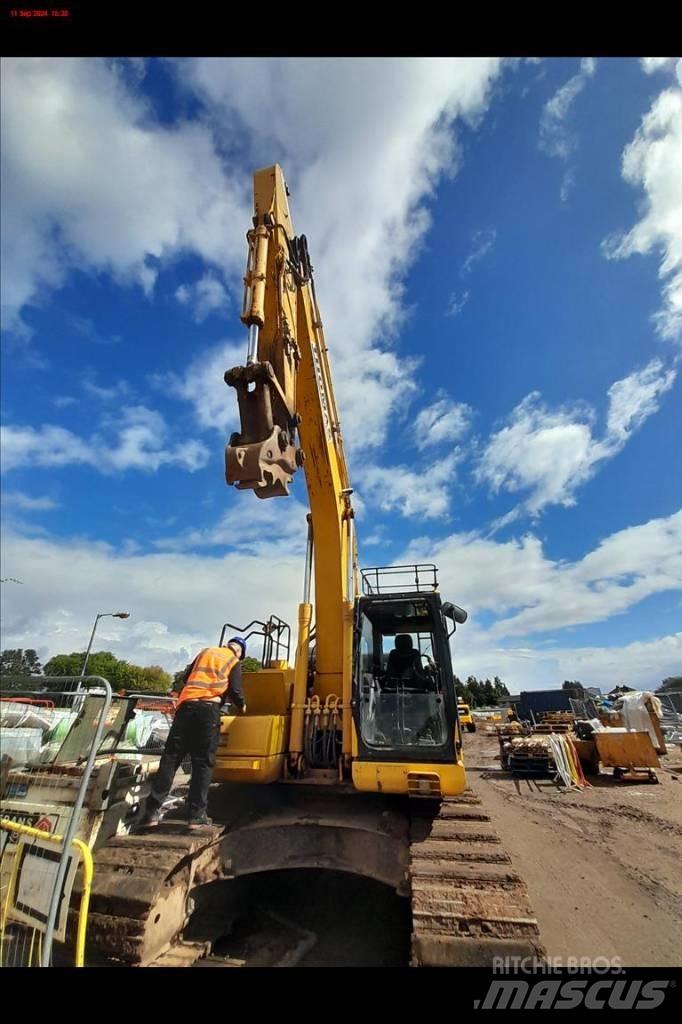 Komatsu PC 210 LC-11 대형 굴삭기 29톤 이상