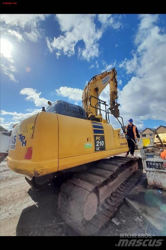 Komatsu PC 210 LC-11 대형 굴삭기 29톤 이상