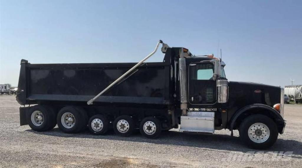 Peterbilt 367 덤프 트럭