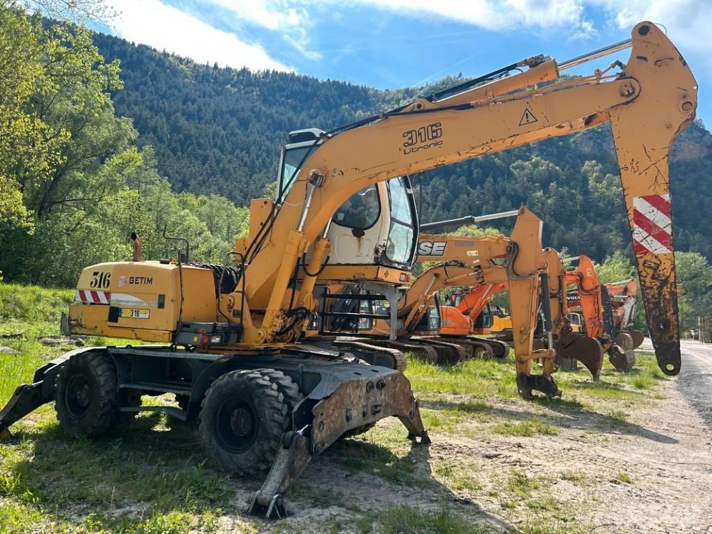 Liebherr A 316 폐기물/산업 처리기