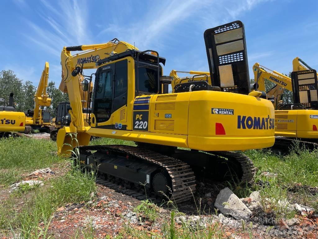 Komatsu PC 220 대형 굴삭기 29톤 이상