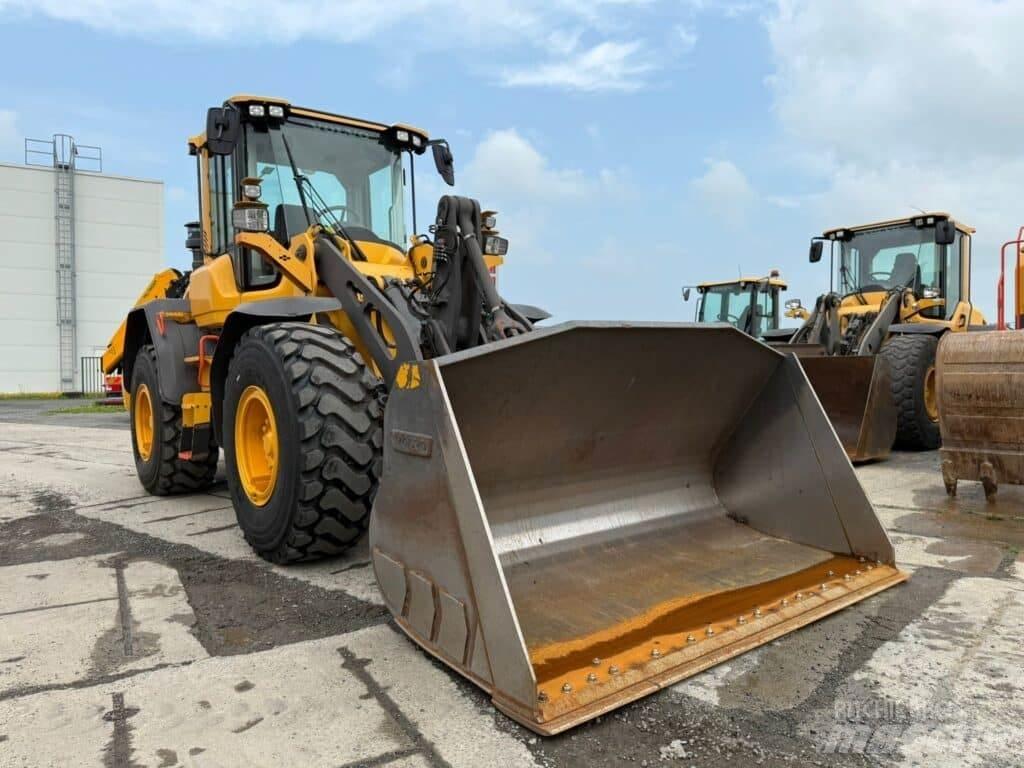 Volvo L90H  휠로우더