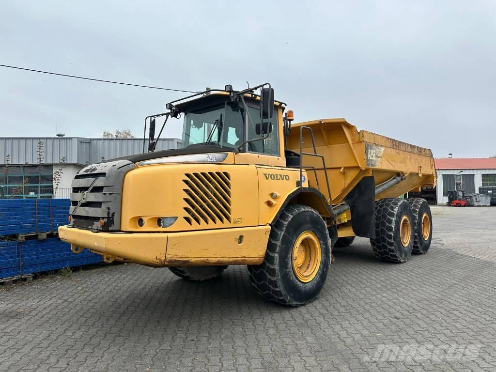 Volvo A 25 E 연결식 홀러
