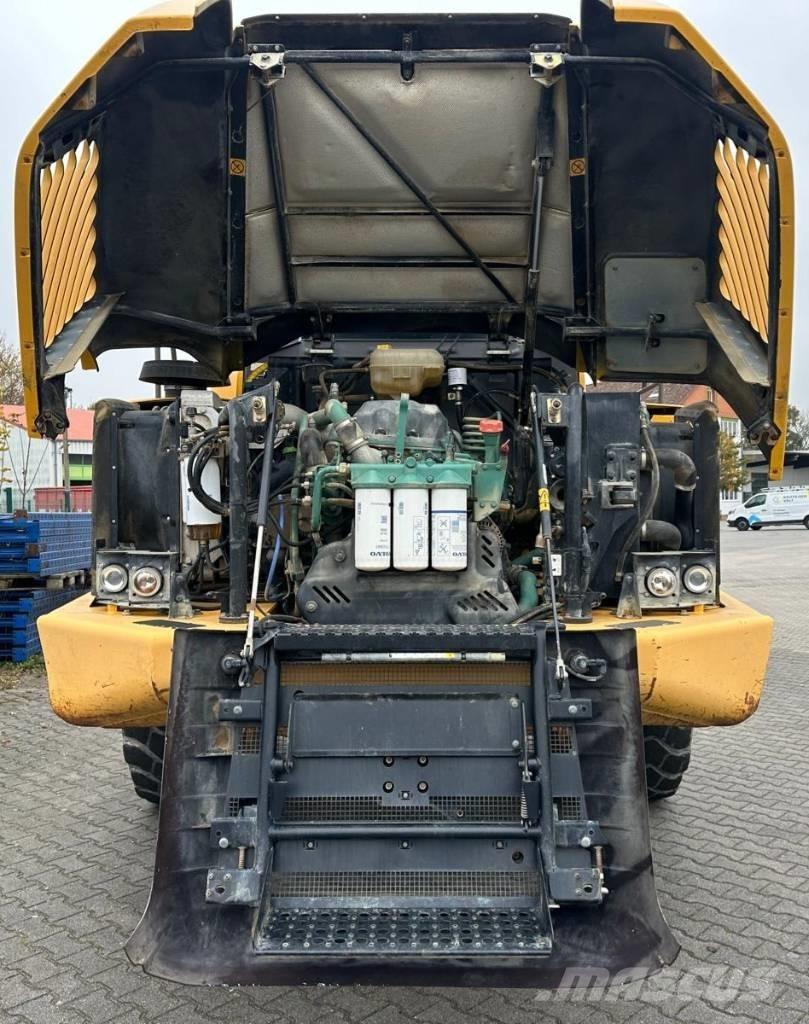 Volvo A 25 E 연결식 홀러