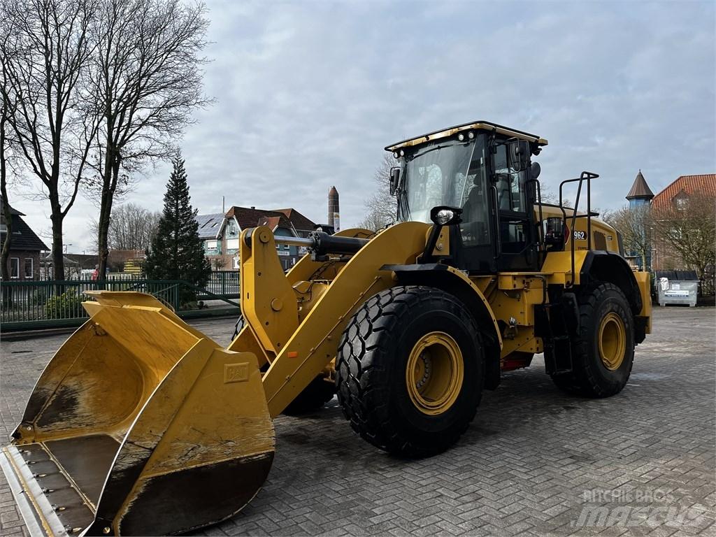 CAT 962  휠로우더