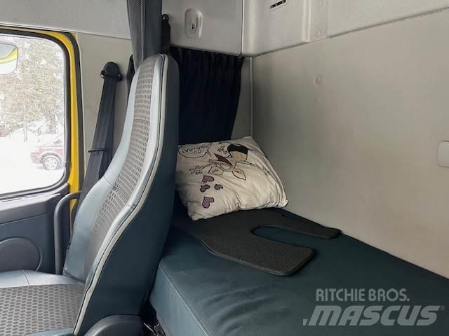 Volvo FM 13 8*4 크레인 트럭