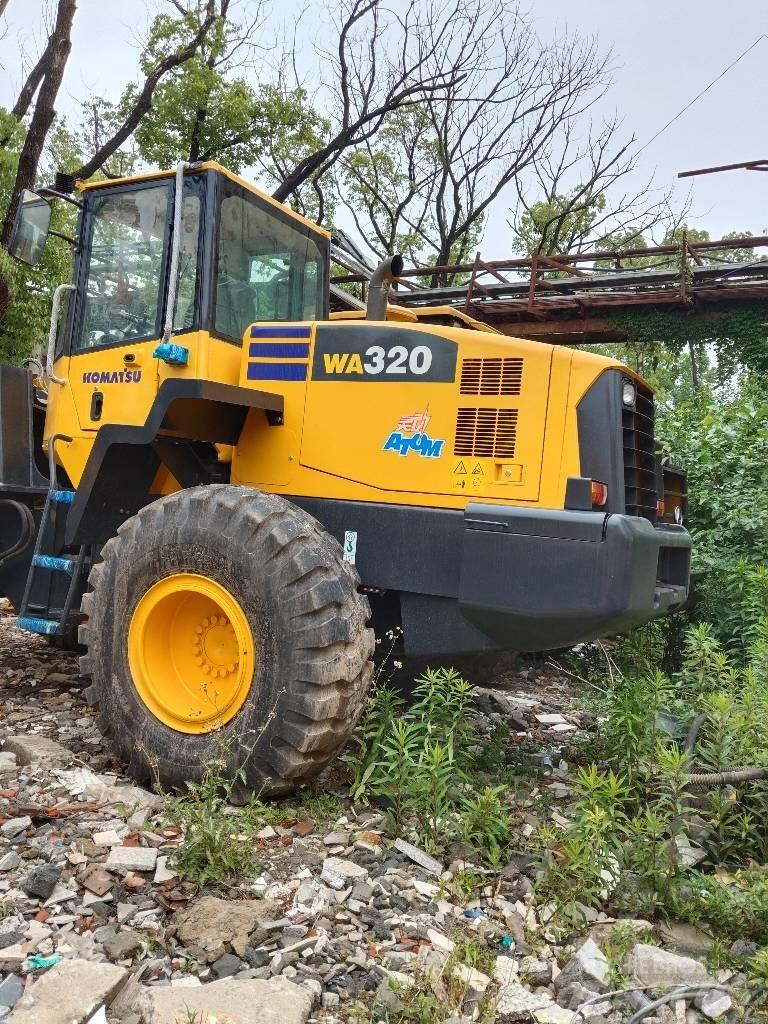 Komatsu WA 320-5  휠로우더