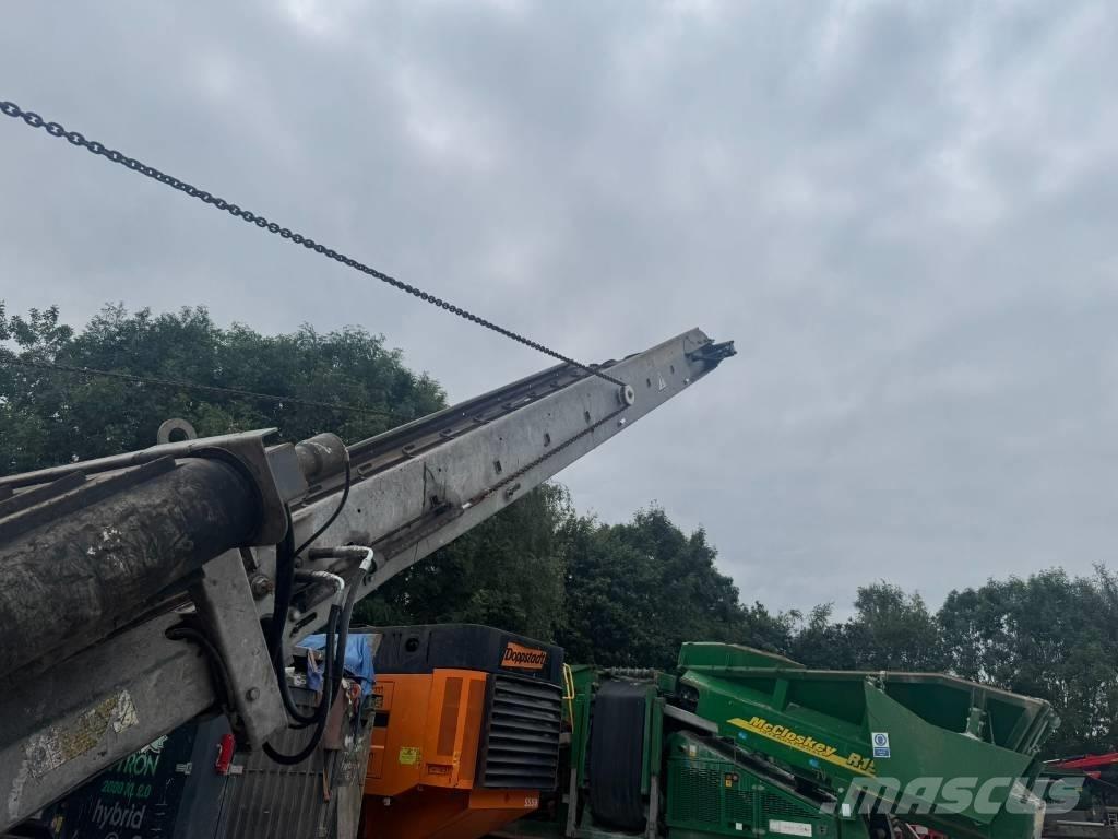 Arjes VZ750 폐기물 분쇄기