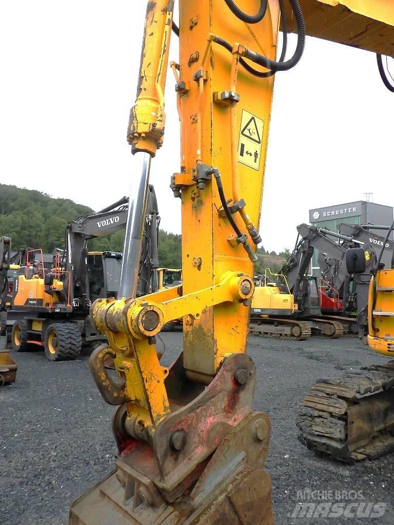 JCB JZ 235 LC 대형 굴삭기 29톤 이상