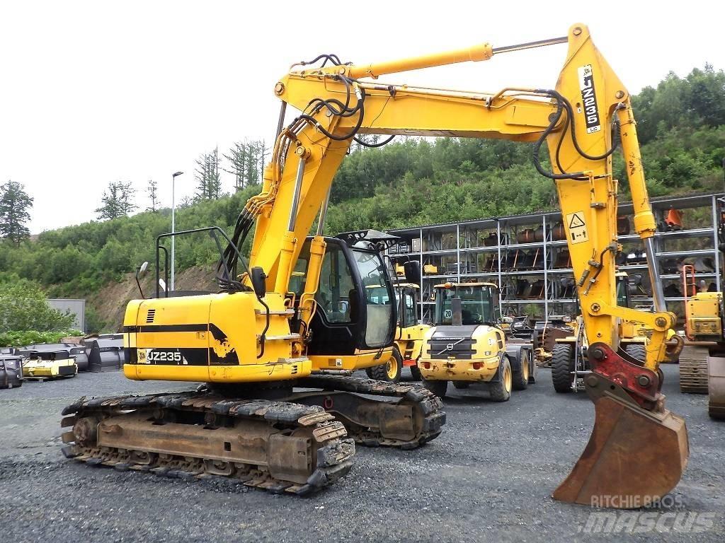 JCB JZ 235 LC 대형 굴삭기 29톤 이상