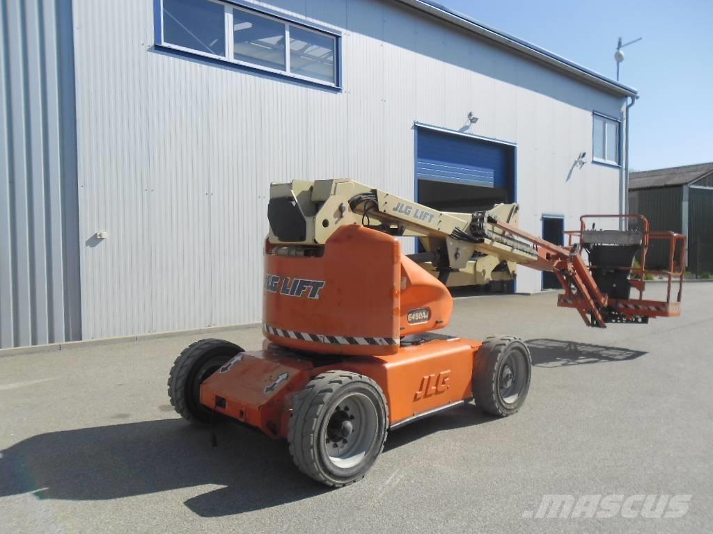 JLG E 450 AJ 관절형 전동이동 리프트