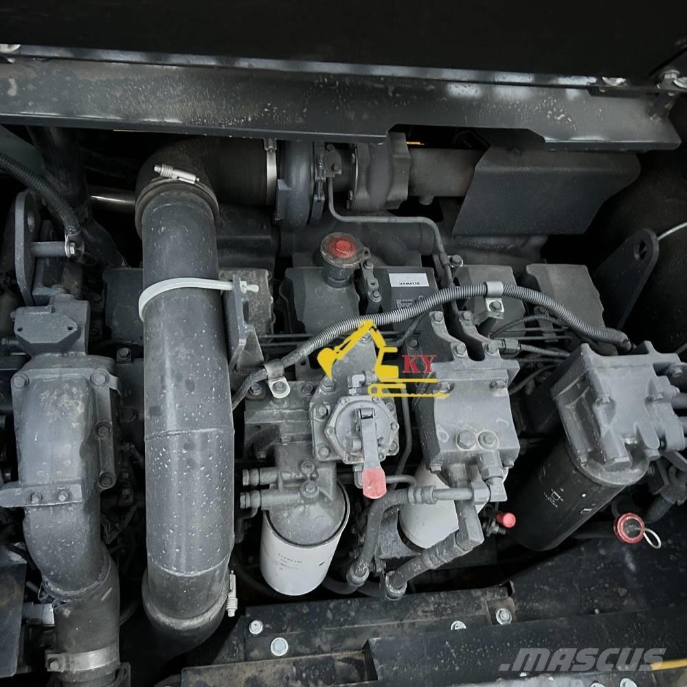 Komatsu PC 450-8 대형 굴삭기 29톤 이상