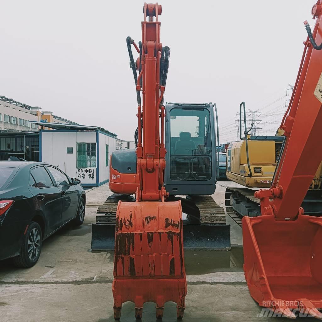 Hitachi ZX 75 US 중형굴삭기 7톤-28톤