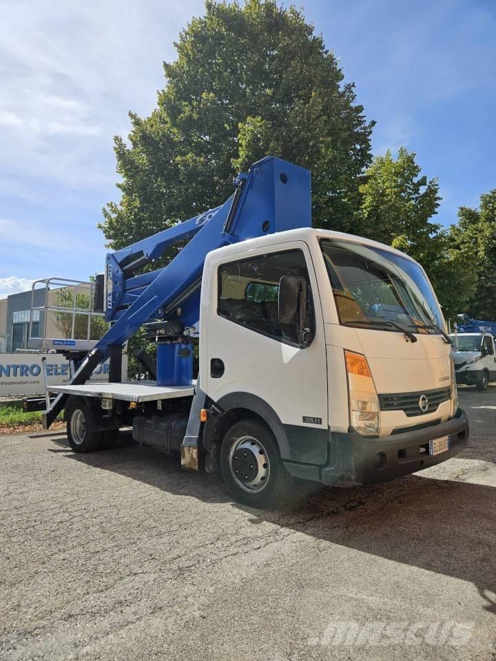Socage DA 320 트럭 탑재 고소작업대