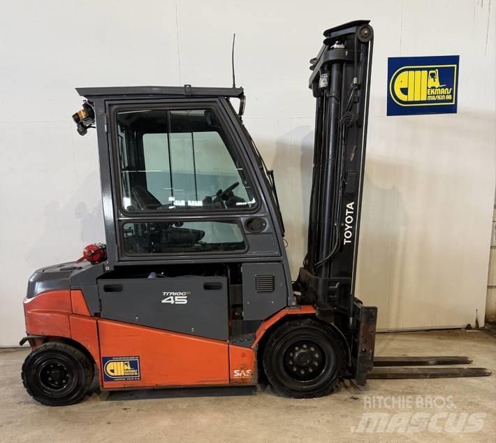 Toyota Truck 8FBMT45 전동 지게차