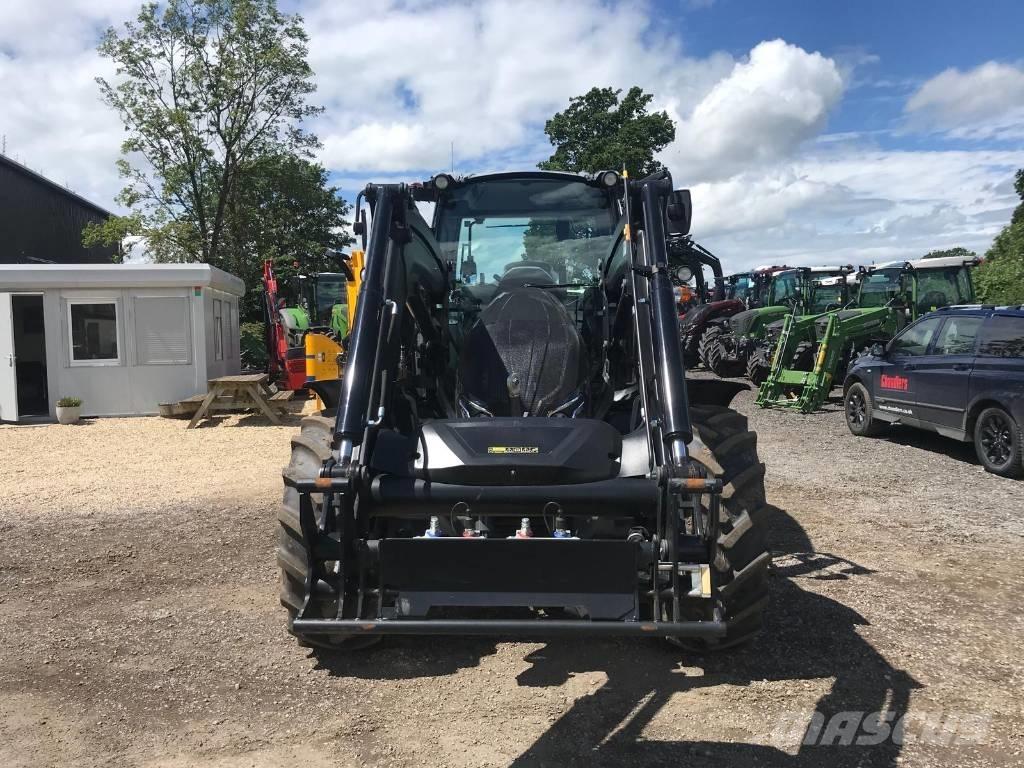 Valtra G 135 A 트랙터