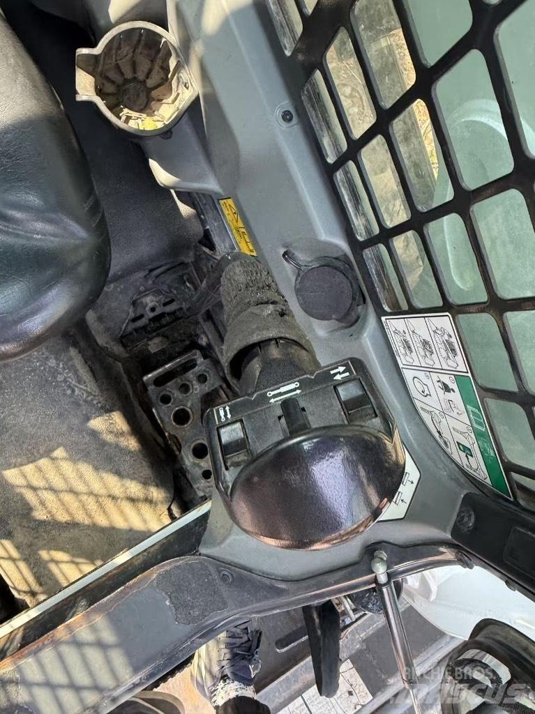 Bobcat S 550  스키드로더