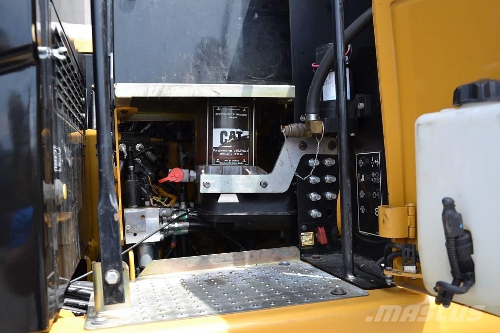 CAT M 315 D  휠 굴삭기