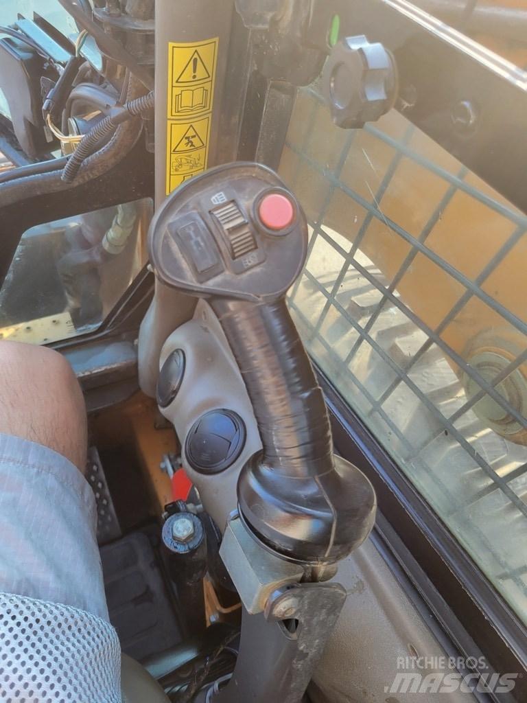 CASE SR 250  스키드로더