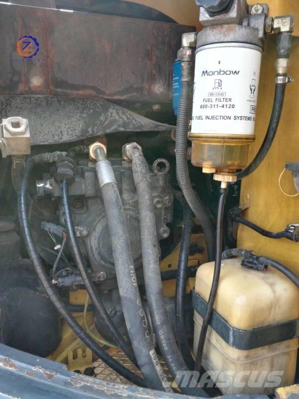 Komatsu PC 128 US 중형굴삭기 7톤-28톤