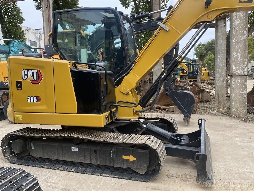 CAT 306 대형 굴삭기 29톤 이상