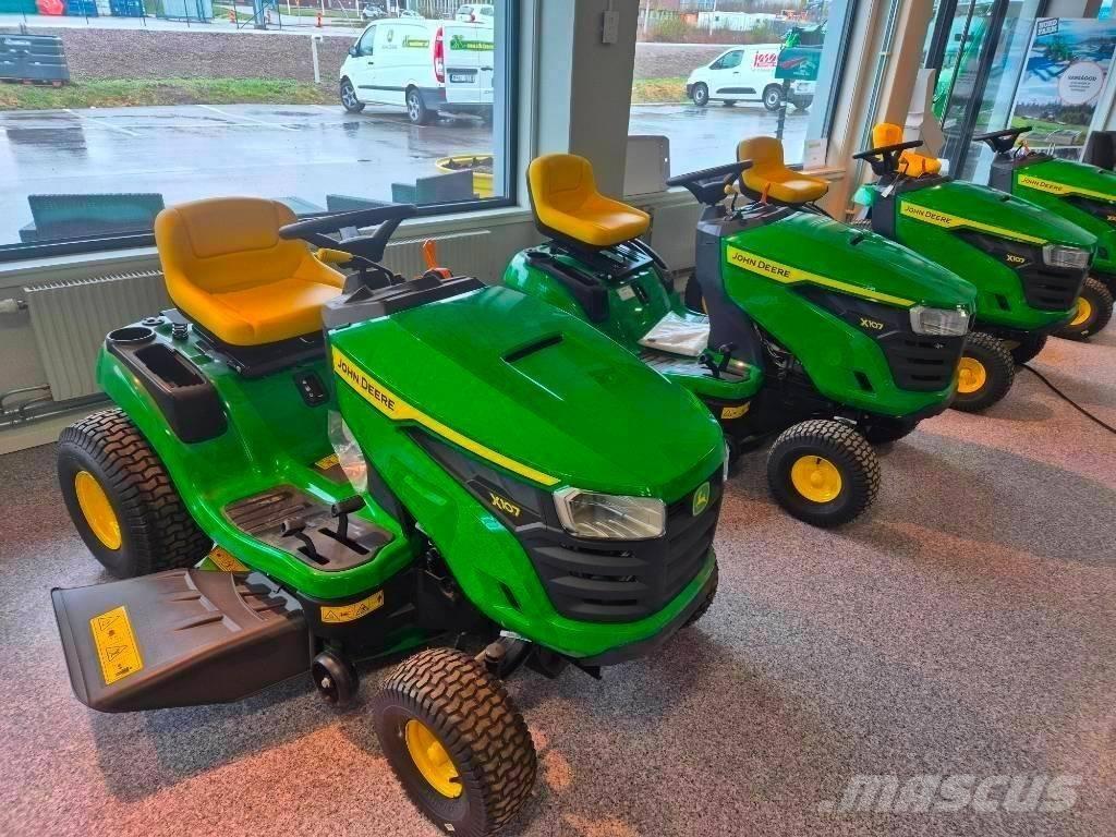 John Deere 107 R 탑승형 잔디깎기