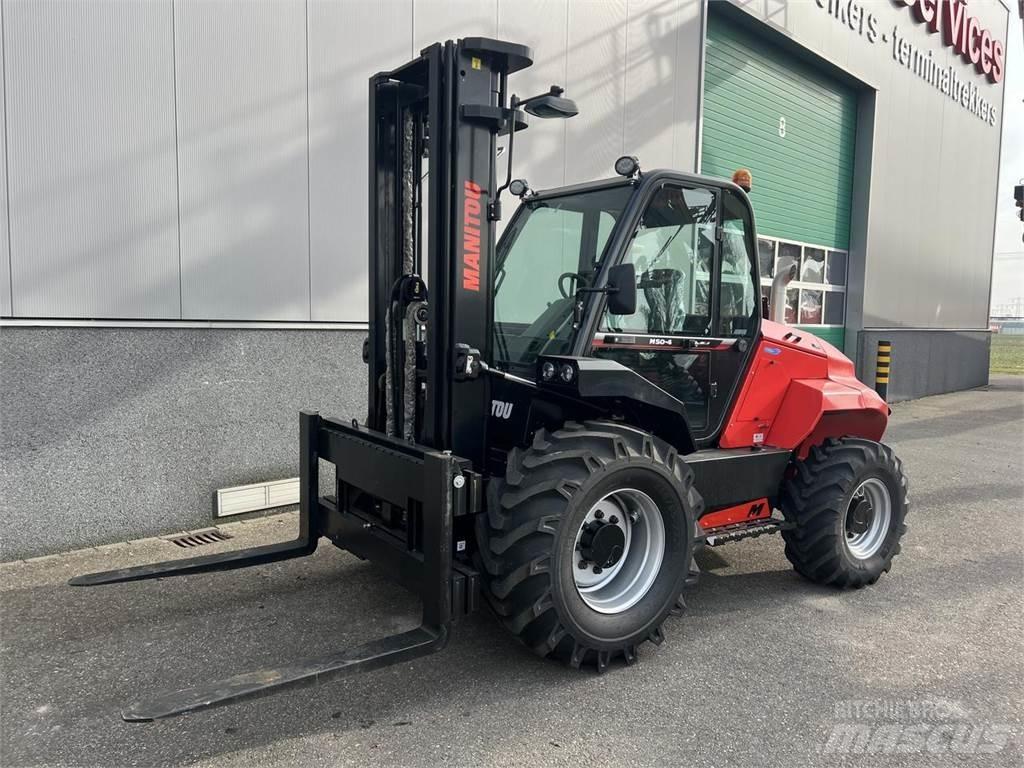 Manitou M50-4 험지용 트럭