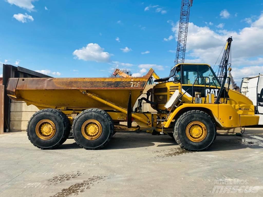 CAT 725 연결식 홀러