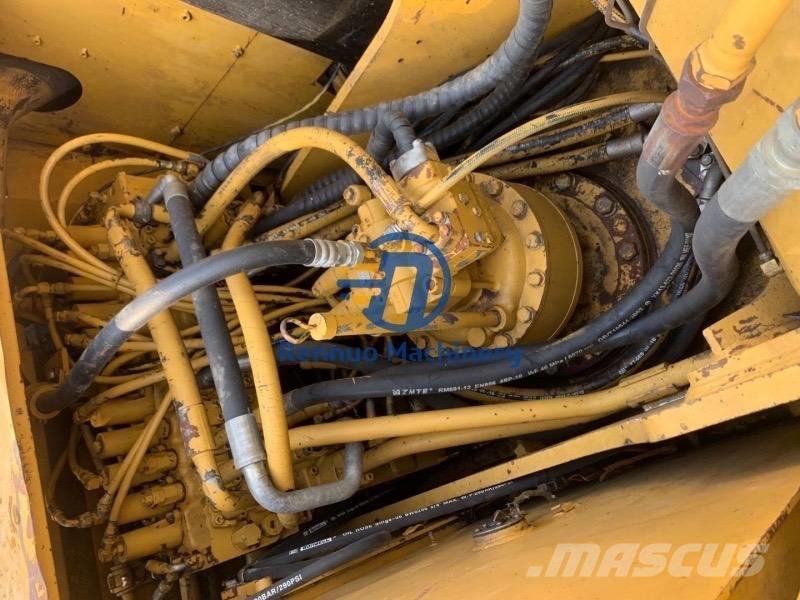 CAT 320 D 중형굴삭기 7톤-28톤