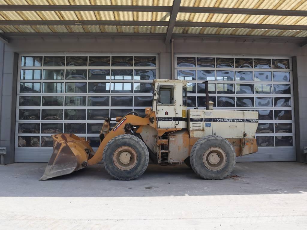 International 530 A  휠로우더