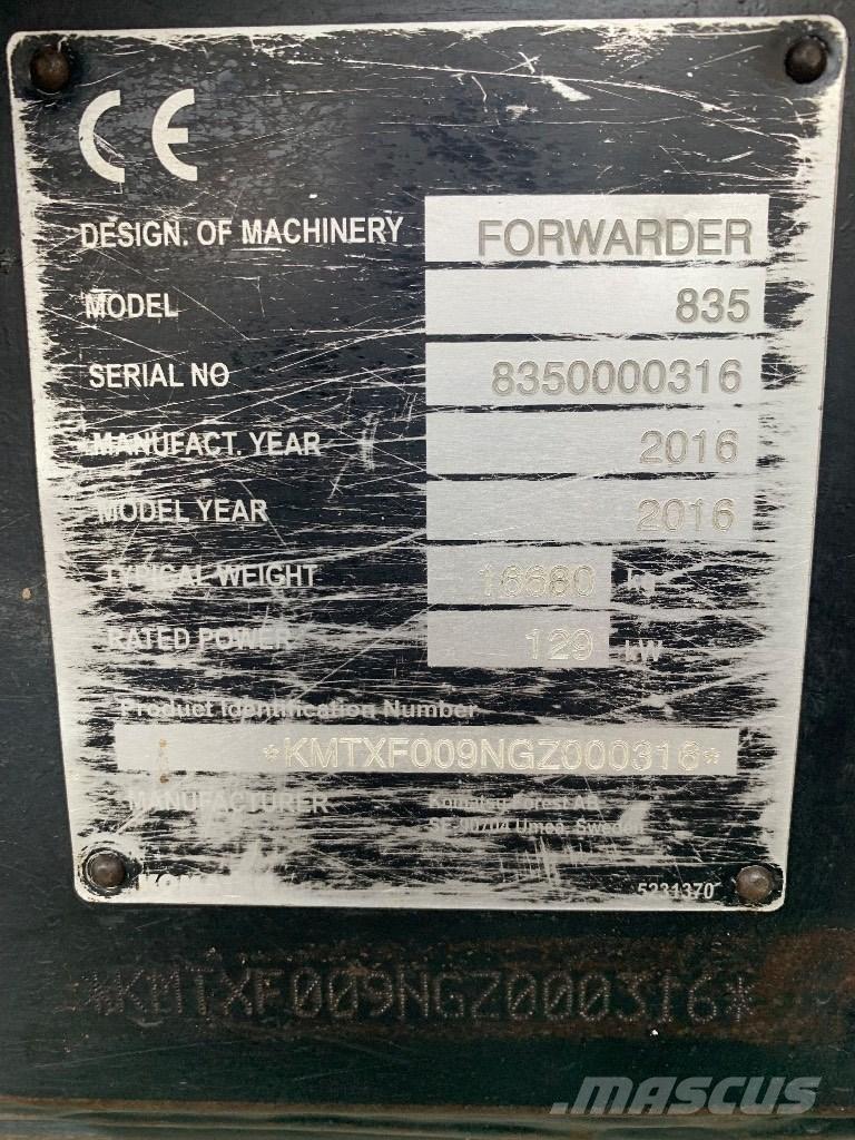 Komatsu 835 원목 포워더