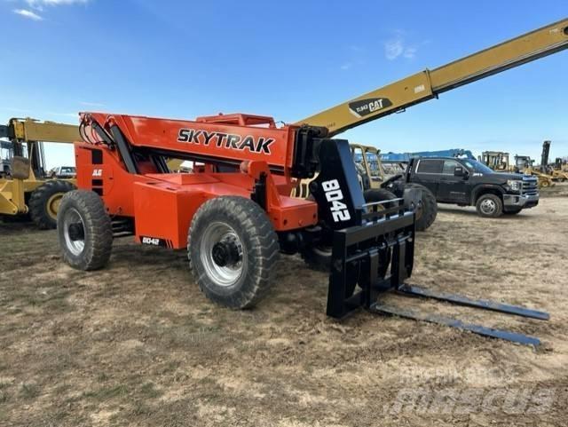 SkyTrak 8042 텔러 핸들러