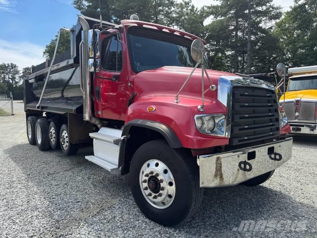 Freightliner 114 SD 덤프 트럭