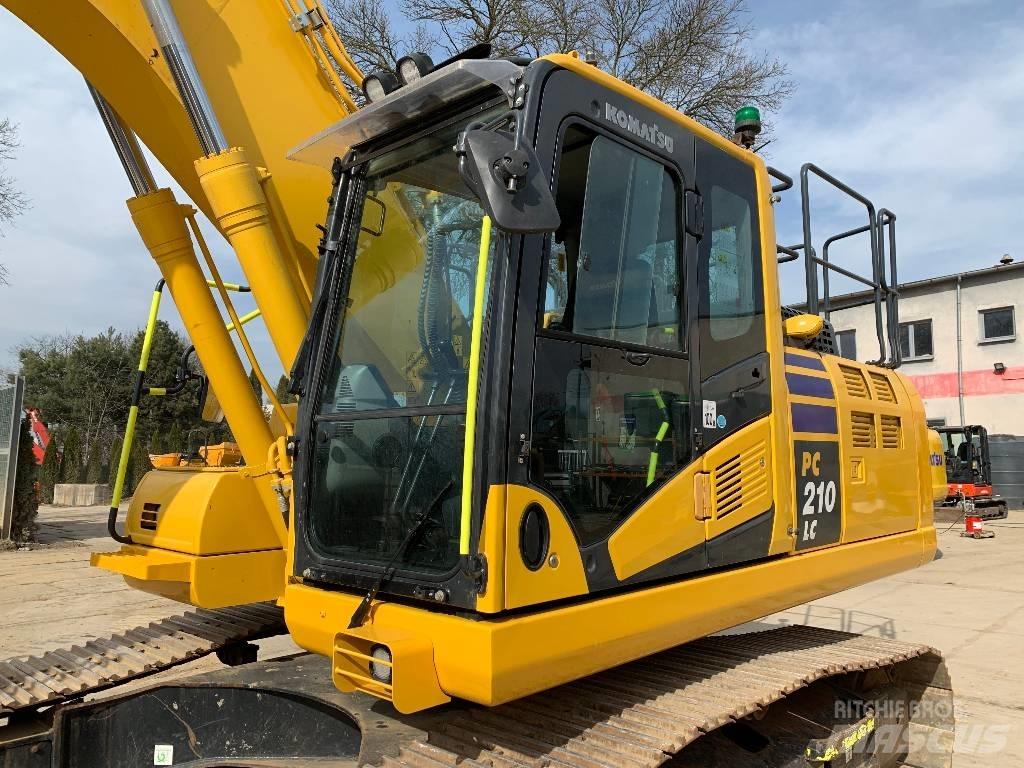 Komatsu PC 210 LC-11 대형 굴삭기 29톤 이상