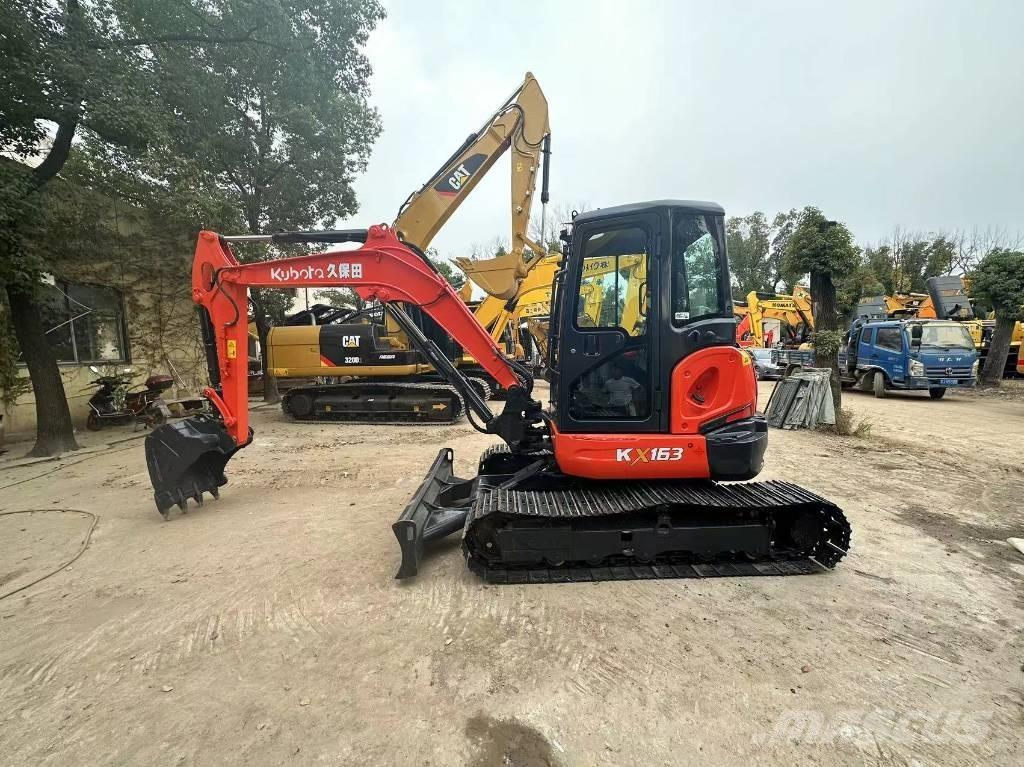 Kubota 163 대형 굴삭기 29톤 이상