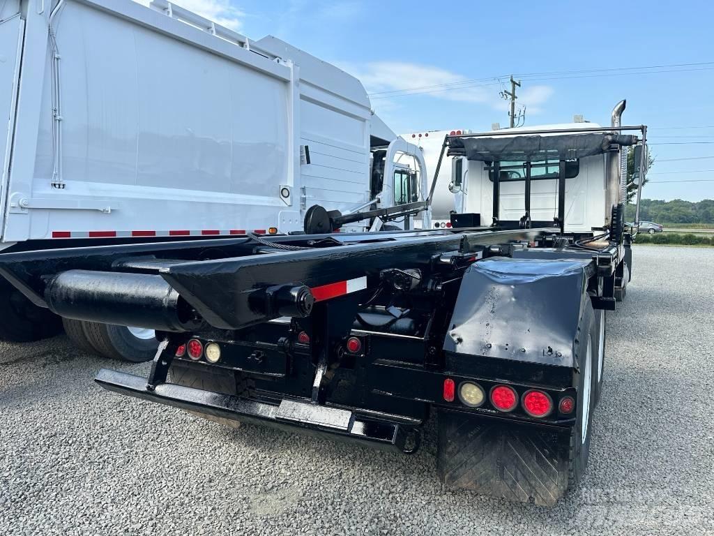 Mack CV 713 케이블 리프트 탈착식 트럭