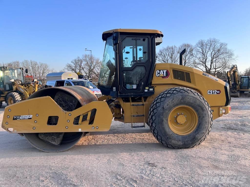 CAT CS12 GC 토양 다짐기