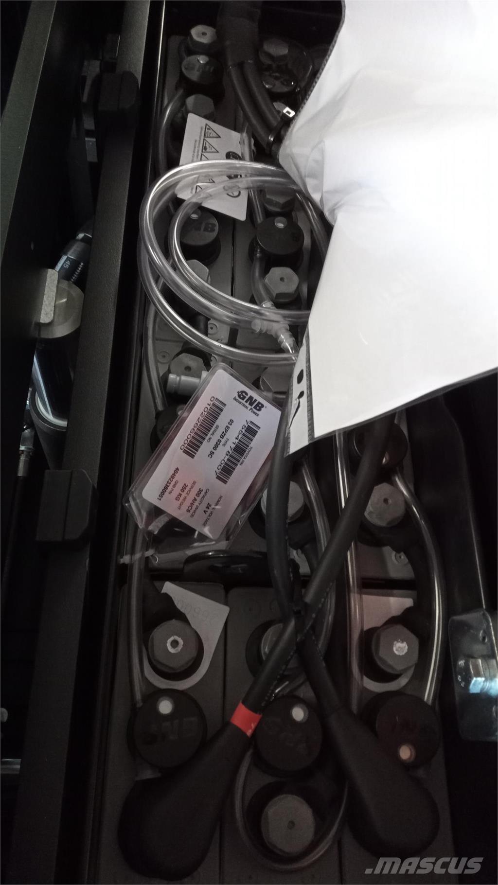 Toyota BT SPE200D 보행식 리치 지게차