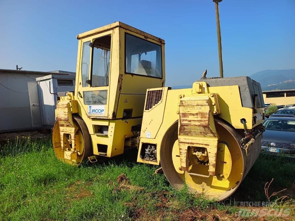 Bomag BW 151 AD-2 트윈 드럼 롤러
