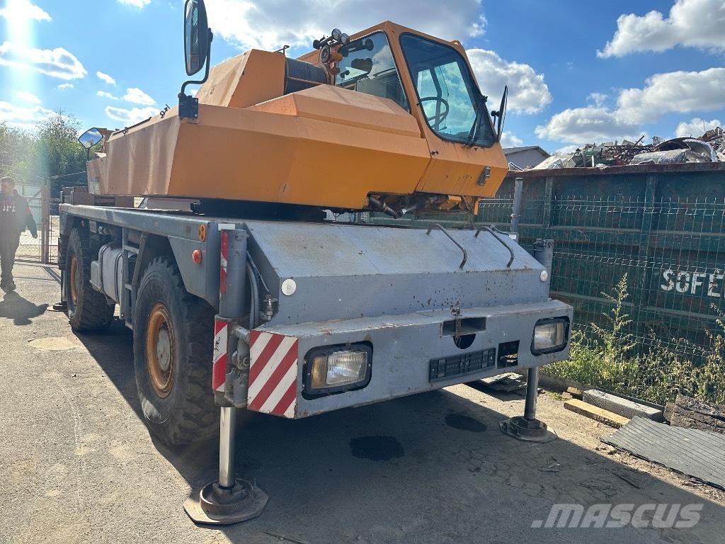 Krupp KMK 2020 A/T 크레인