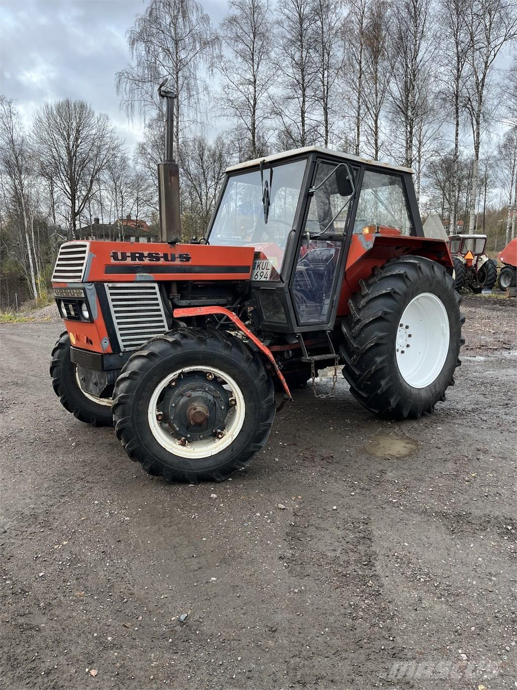 Ursus c-385 트랙터