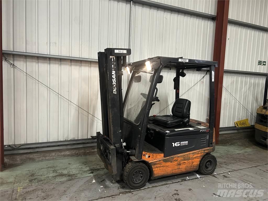 Doosan B16X-5 전동 지게차