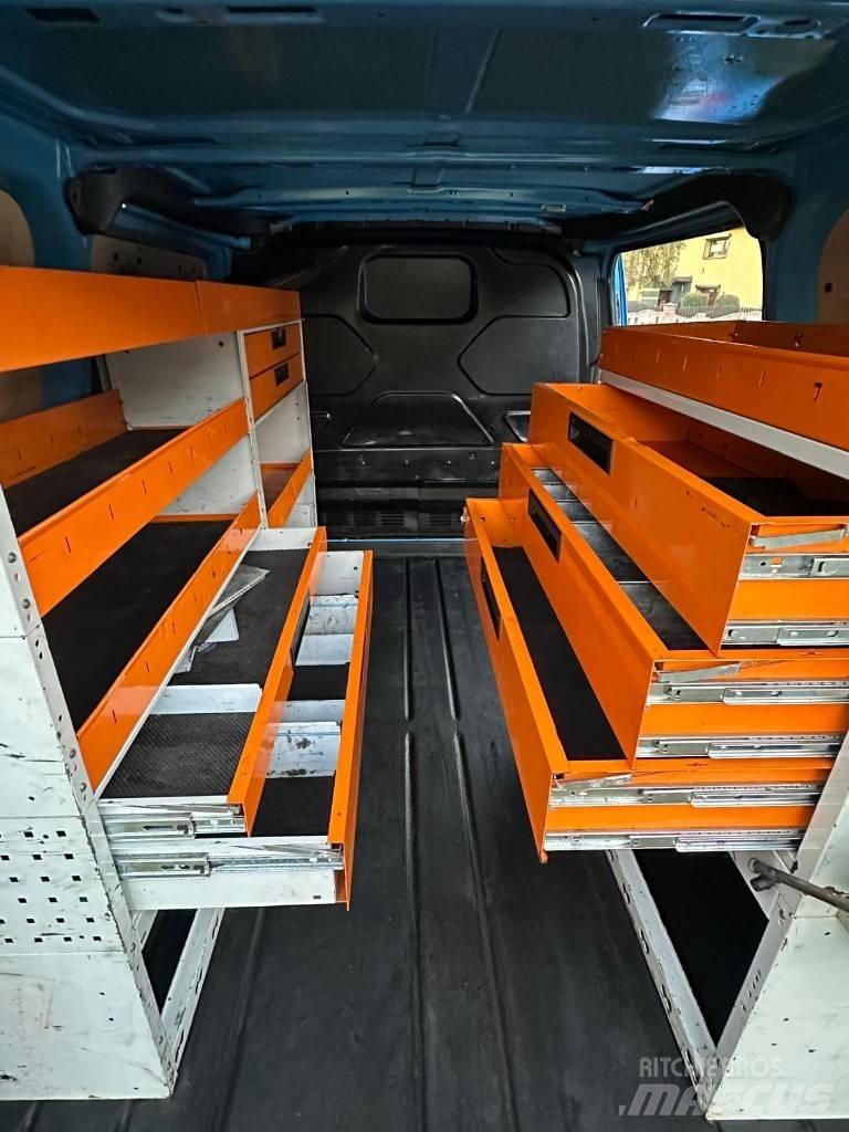 Ford Custom 패널 화물차