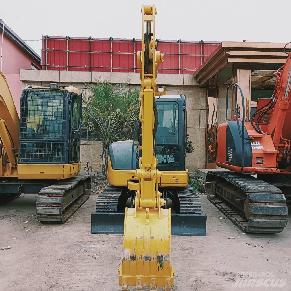 Komatsu PC 40 대형 굴삭기 29톤 이상
