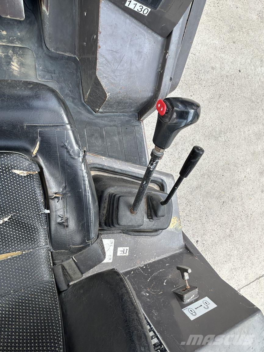 Manitou MH25-4 험지용 트럭