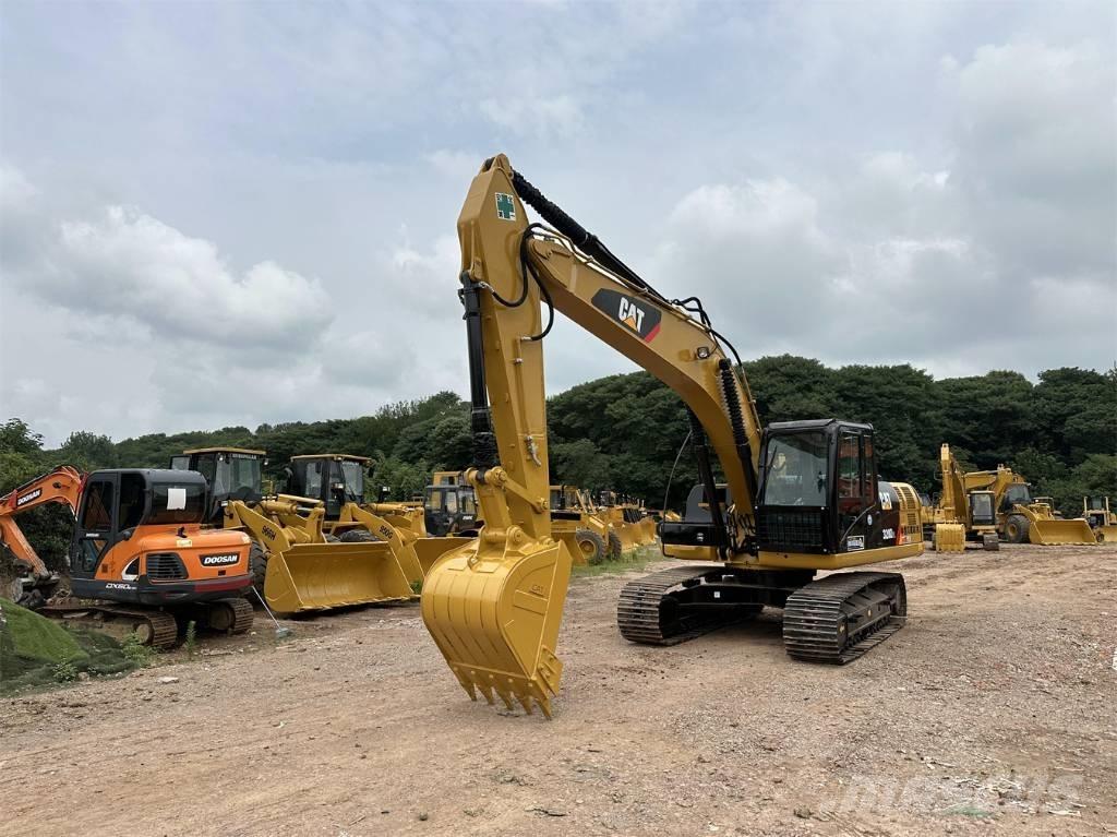 CAT 320D2L 대형 굴삭기 29톤 이상